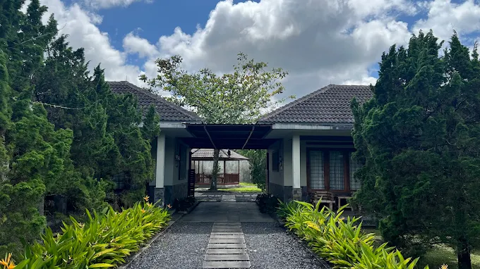 Lanosa Guest House